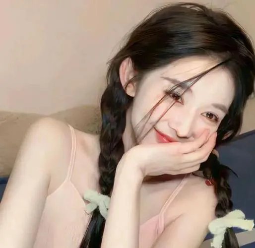 早餐时女歌迷快闪